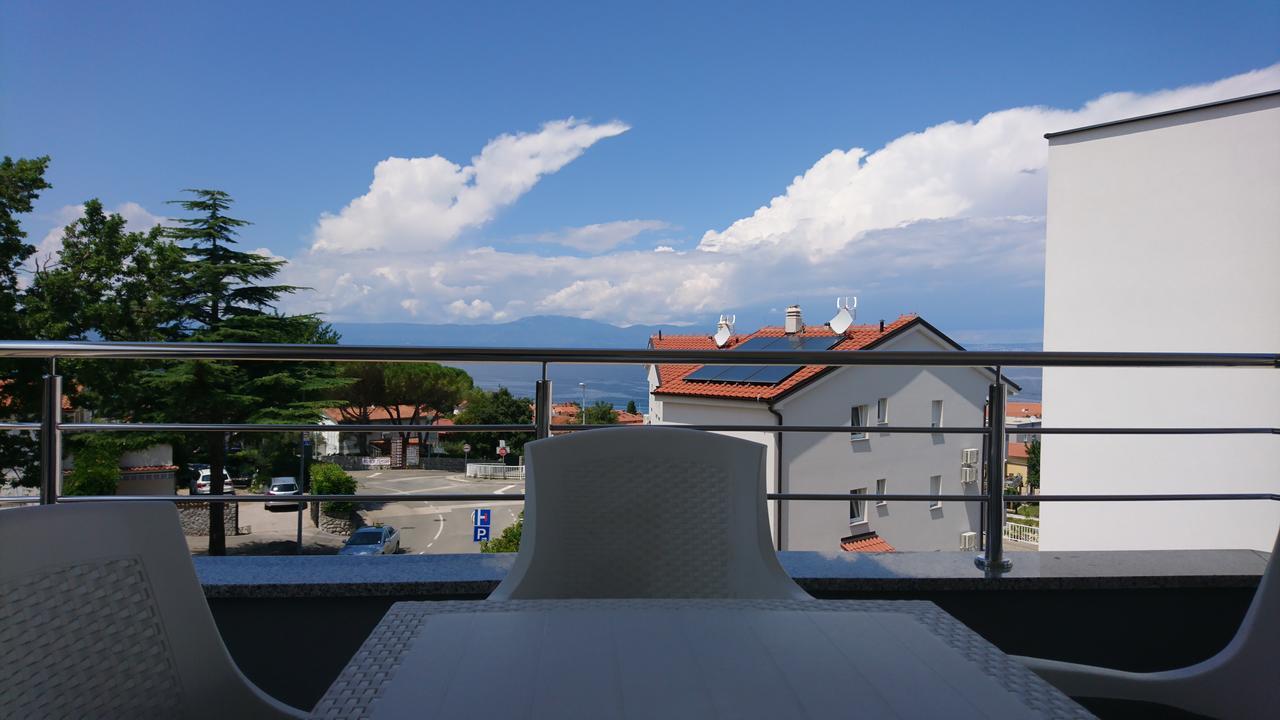 Colic Apartman Njivice Kültér fotó