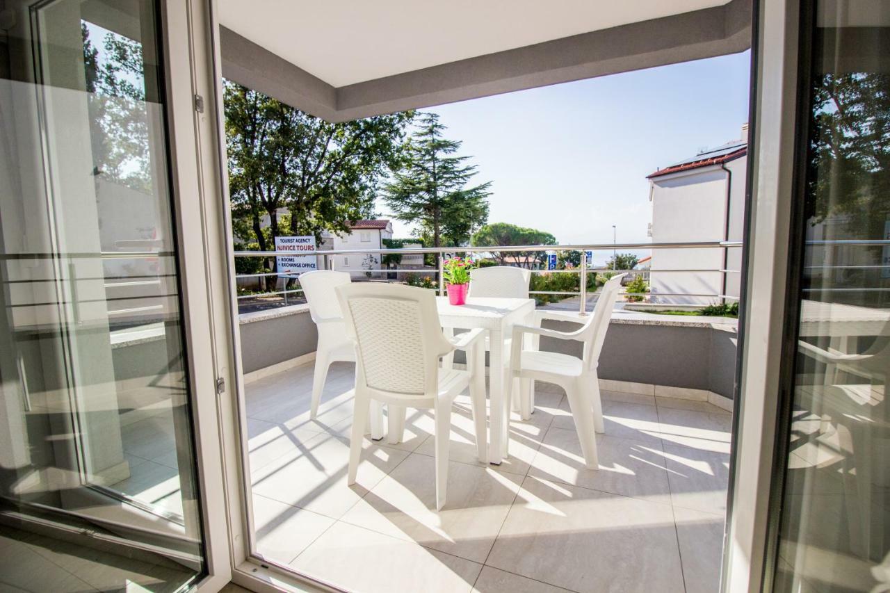 Colic Apartman Njivice Kültér fotó